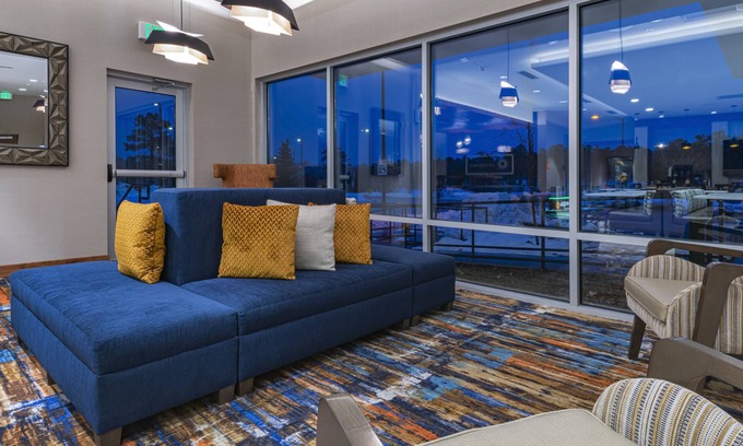 Flagstaff Hotel | La Quinta Inn & Suites by Wyndham Flagstaff East I-40