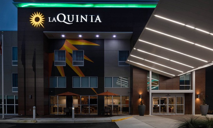 Perry Hotel | La Quinta Inn & Suites by Wyndham Perry