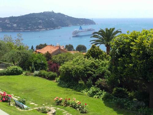 Villefranche-sur-Mer Apartment | La Reale