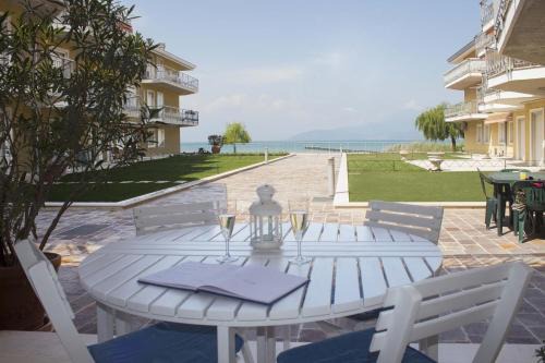 San Benedetto di Lugana Apartment | LA REGGIA