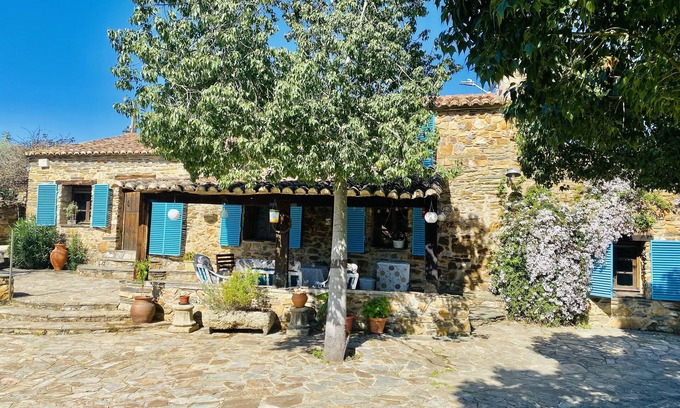 San Vicente de Alcantara Cottage | La Rocita House