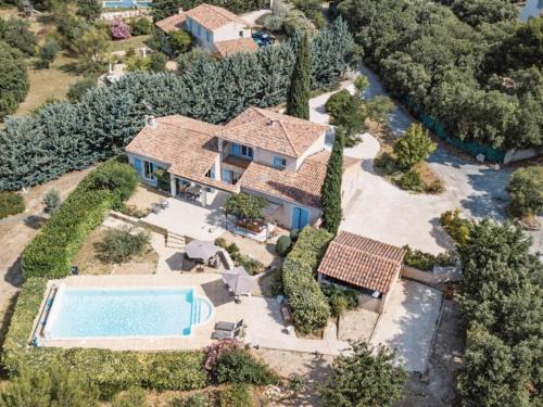 La Roque-sur-Pernes Villa | La Roque