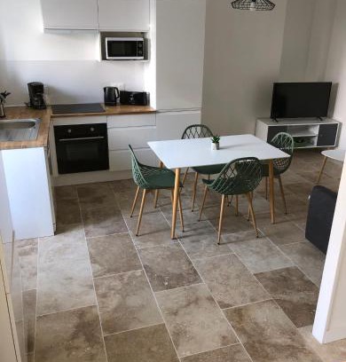 Saint-Come-de-Fresne House | La Saint Comienne