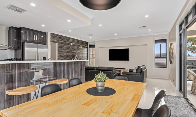 Sellicks Beach House | La Sienna ~ Sellicks Beach - Sumptuous Sellicks Beach Gem