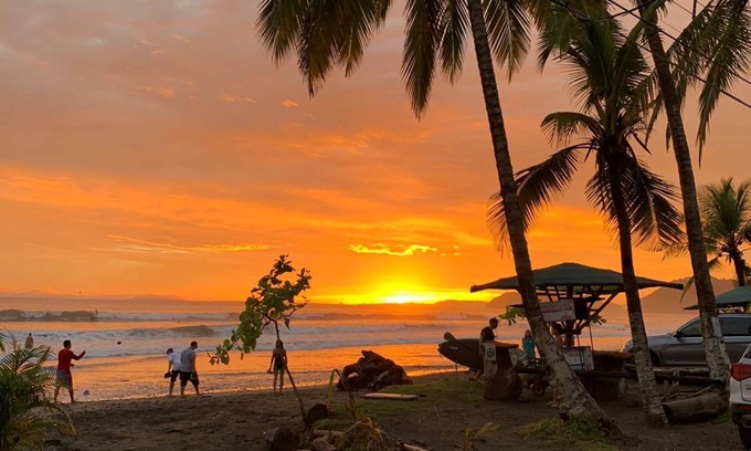 Jaco Hotel | La Sirena Playa Jaco Hotel
