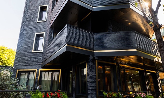 Tirana Hotel | La Suite Boutique Hotel