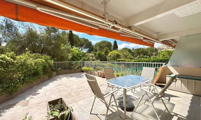 La Chamberte Apartment | La Terrasse d'Estanove, Space and Calm