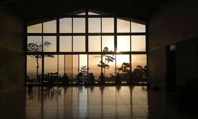 La Tigra House | La Tigra Mountain House