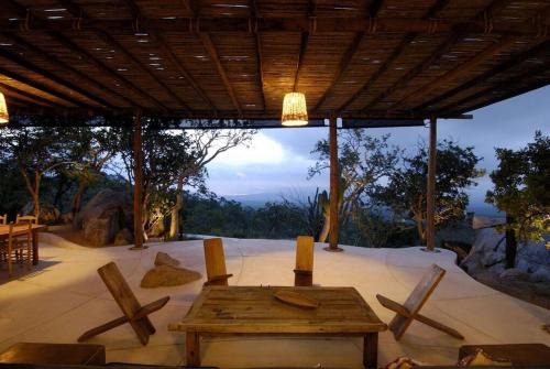 La Paz House | La Ventana, La Paz Rancho Ancon Mountain and Sea Desert Oasis
