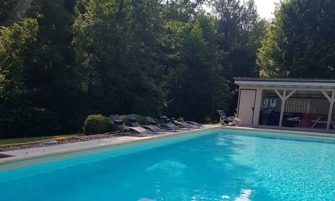 Saint-Paul-la-Roche House | La Vielle Forge 3* Périgord Vert - swimming pool and river