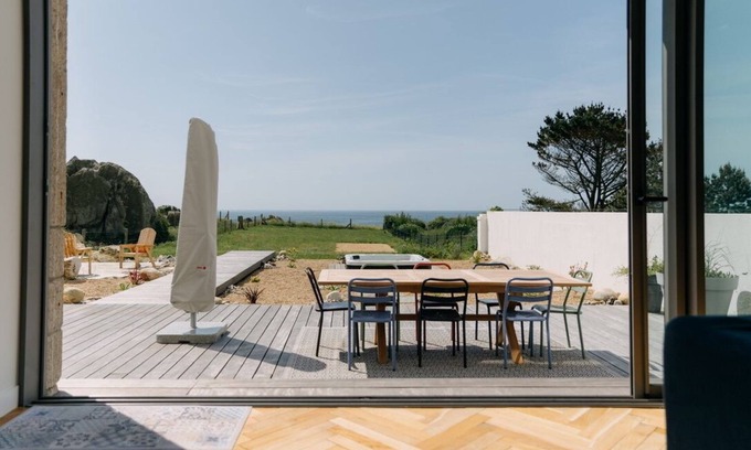 Plobannalec-Lesconil Villa | LA VILLA COTTON - LARGE VILLA WITH SPA BY THE SEA