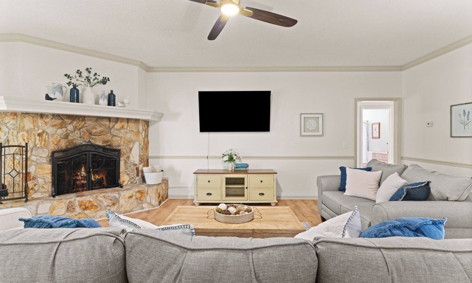 Brunswick House | La Villa des Chênes - Pet-Friendly