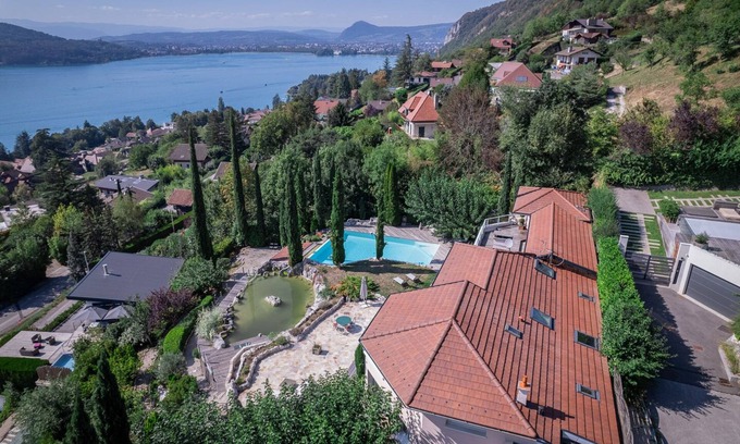 Veyrier-du-Lac Villa | La Villa des Michaudes
