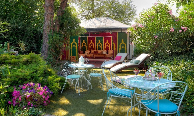 Lattes Bed & Breakfast | La Villa Des Sens