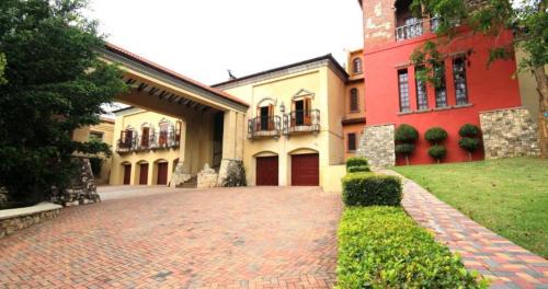 Nelspruit Hotel | La Villa Spa