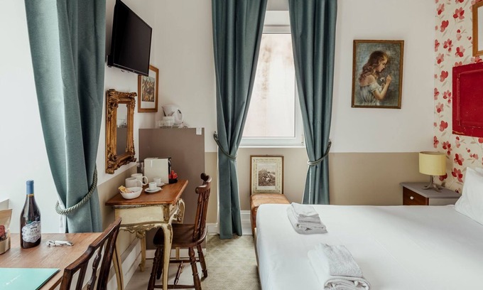 Alcantara Apartment | Labor Alliance Residence - Room 6 by LovelyStay