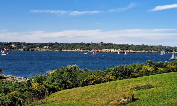 Ocean Drive House | Labor Day Weekend - Newport Condo with Breathtaking Views of Narragansett Bay