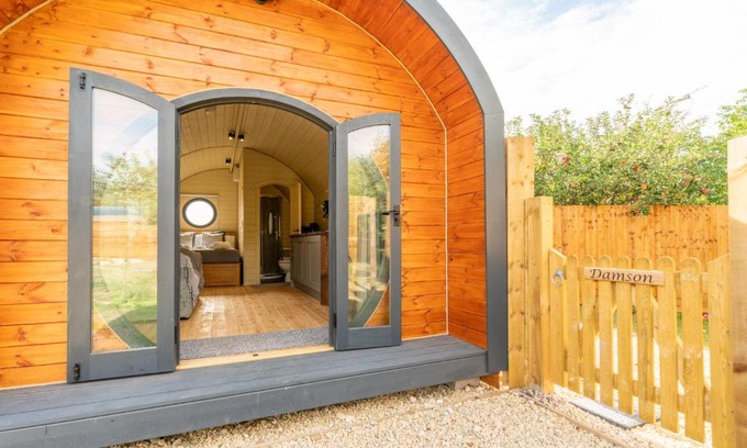 Mangotsfield House | Laburnum Farm Estate