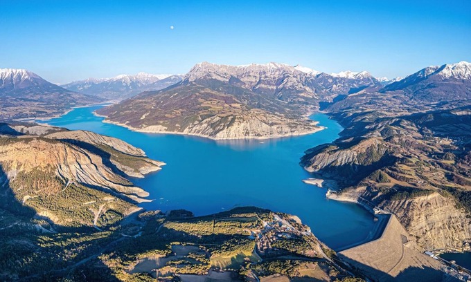 Savines-le-Lac Apartment | LAC DE Serre Ponçon, Savines LE LAC 05, Maison 3 Chambres, vue Imprenable LAC