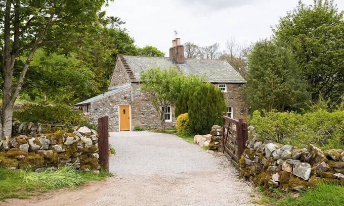 Hutton Cottage | Lacet Cottage