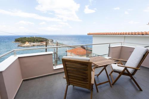Gythio Apartment | Laconian Blue Residence