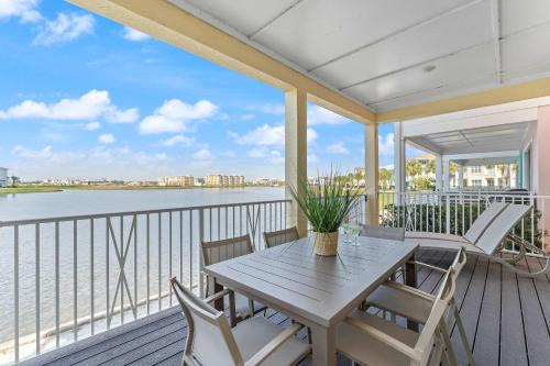 West Kissimmee House | Lafitte's Landing Lakeview Cottage - Lakefront