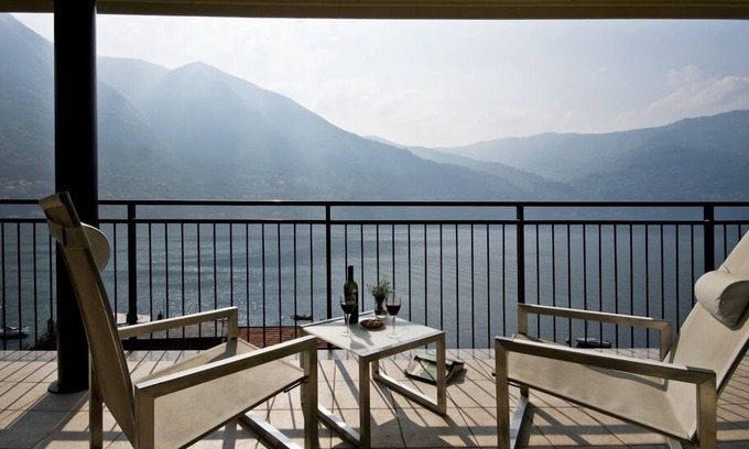 Laglio Apartment | Laglio Penthouse Apartment with lake view and Pool by Italian Apartments.