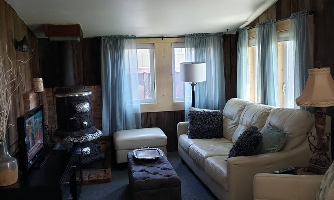 Sturgeon Bay House | Lagoon Bungalow Retreat in Sturgeon Bay With Direct Water Access!