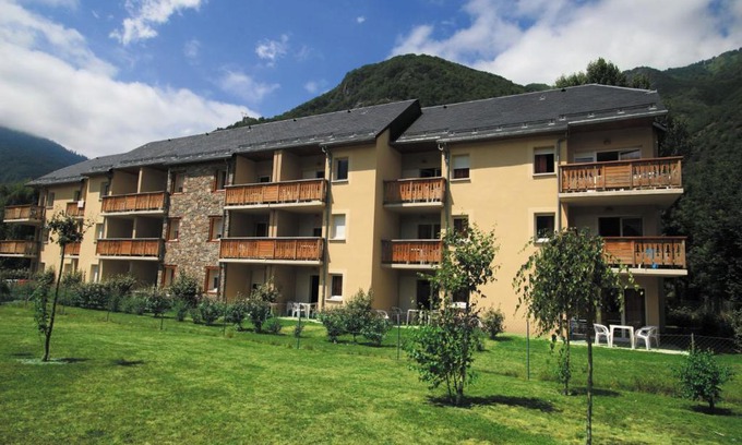 Bagneres-de-Luchon Resort | Lagrange Vacances Les Pics d'Aran