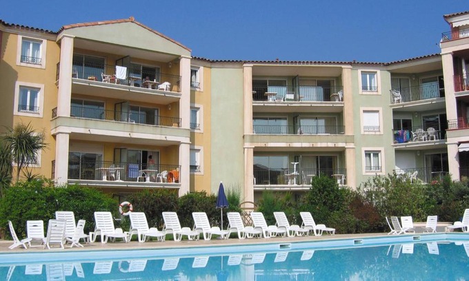 Sainte-Maxime City Centre Apartment | Lagrange Vacances Port-Marine