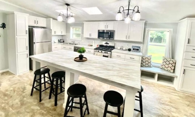 Rome City House | Lake Access, Large Yard, Near Event Center, Shuffleboard, Basketball & More