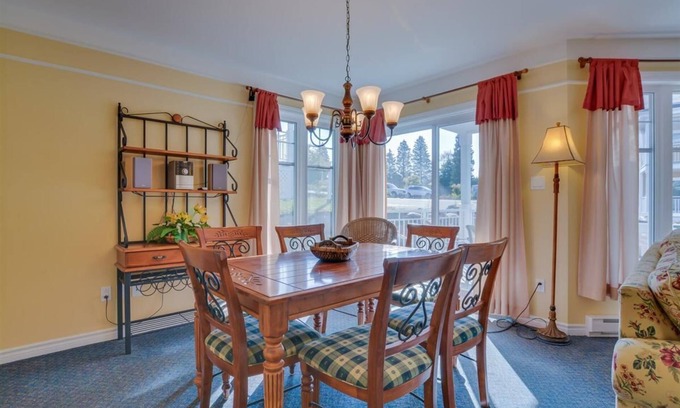 Saint Donat Condo | Lake Archambault Condo 326