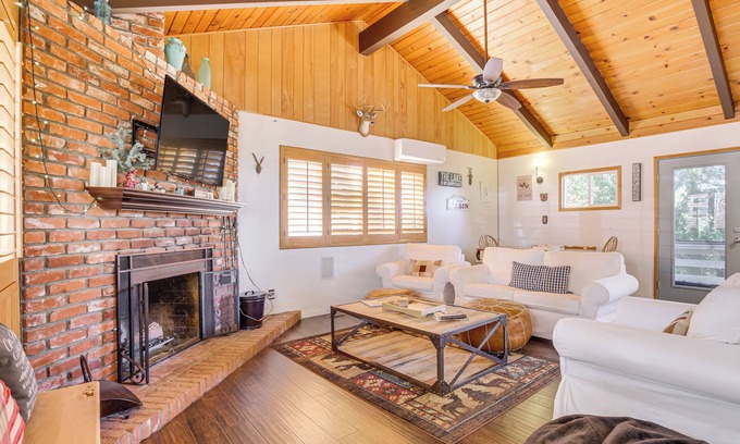Cedar Glen Cabin | Lake Arrowhead Retreat By Snow Valley Mtn Resort!