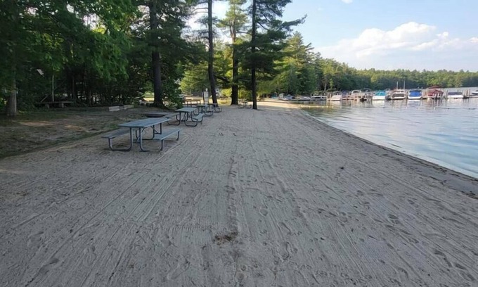Meredith House | Lake Breeze Hideaway | Lake Winnipesaukee Vacation Home in Patrician Shores