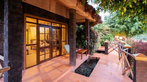 Western Region Other | Lake Chahafi Resort
