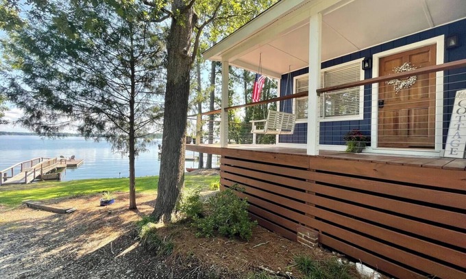 Chapin Cottage | Lake Cottage Big Views Private Dock, Boat Ramp, Kayaks and Putting Green!