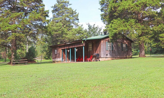Drasco Cabin | Lake Cottage On Greers Ferry Lake