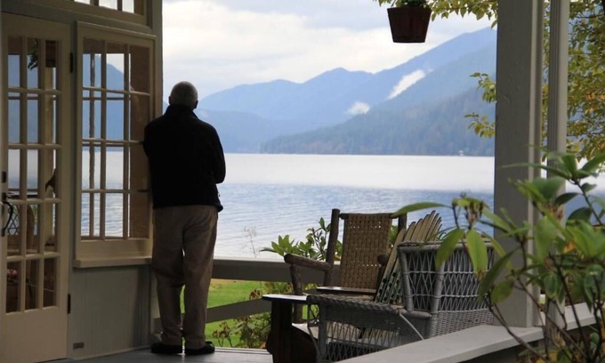 Port Angeles Hotel | Lake Crescent Lodge