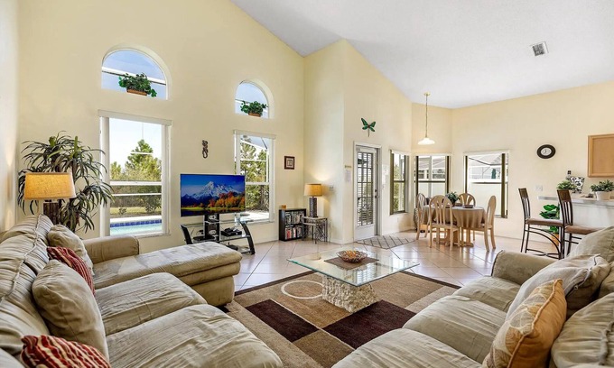 Lake Davenport Estates Villa | Lake Davenport Villa near Walt Disney World