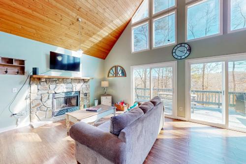 Franklin House | Lake Emory Gem
