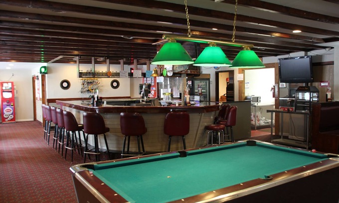 Curtice Hotel | Lake Erie Lodge