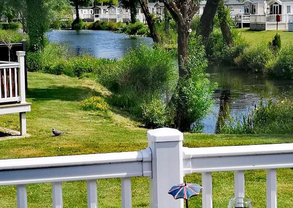 South Cerney House | Lake Escape - Hoburne Cotswolds