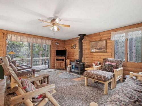 Leadville House | Lake Flora Cabin