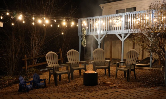 Fair Play House | Lake front getaway on Lake Hartwell 20min from Clemson