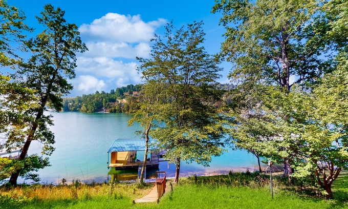 Big Creek House | Lake front home with games, fire pit, gas grill and dock