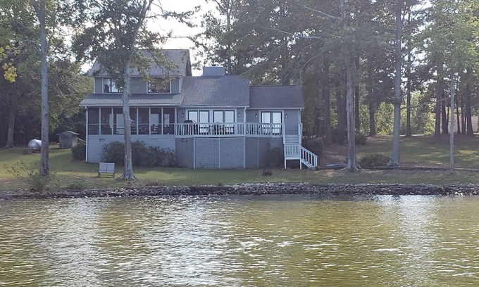Leesville House | Lake Front House: Lake Murray