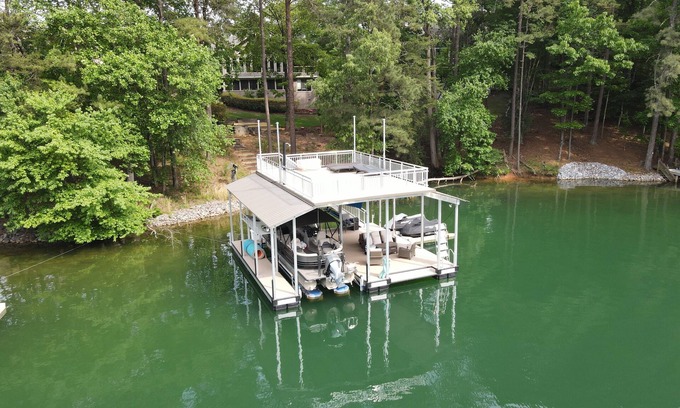 Buford House | Lake Front Lake Lanier