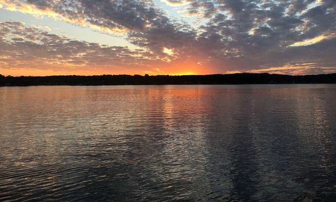 Mount Gilead House | Lake Front Luxury