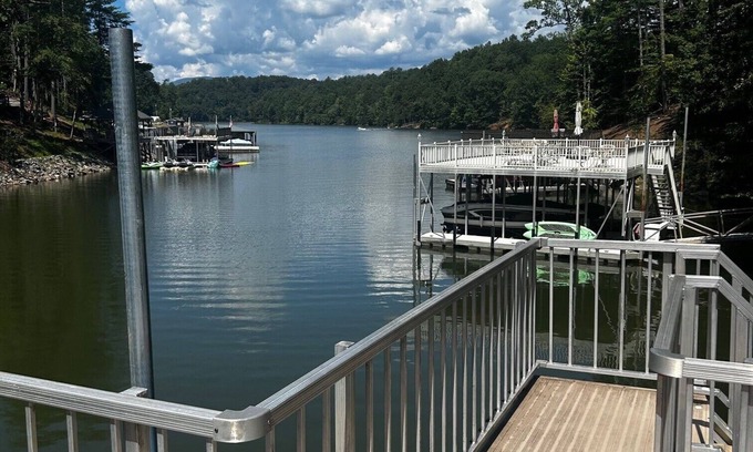 The Arbor House | Lake Front Retreat with 2-tier Dock/Brand new 4 Bedroom Home
