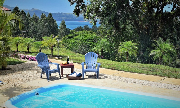 Nuevo Arenal Hotel | Lake Gardens Arenal Villas
